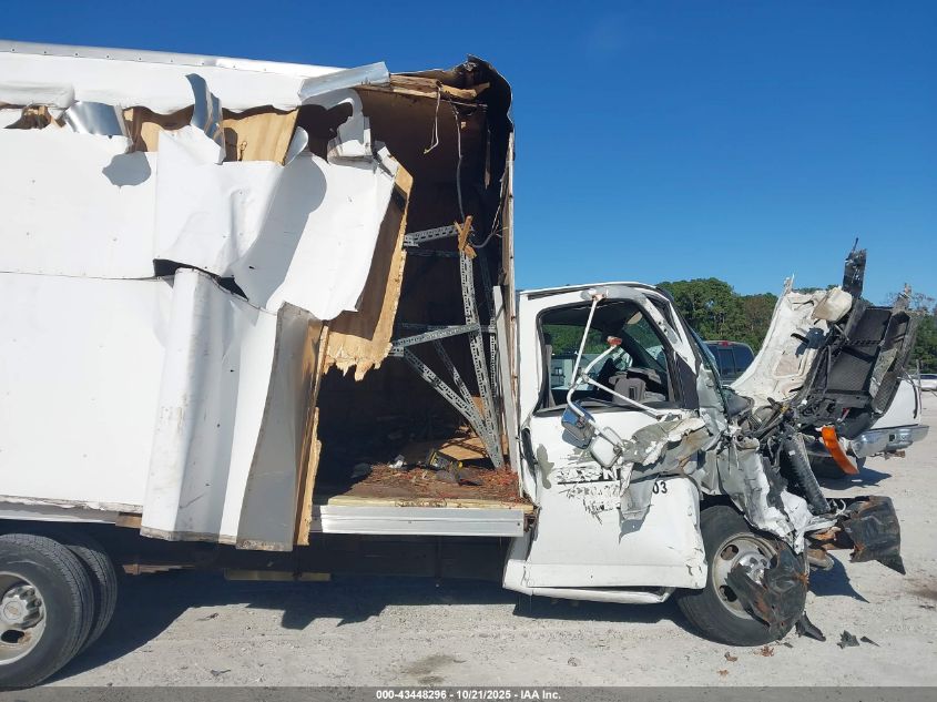 2005 Chevrolet Express Cutaway Base W/C7A VIN: 1GBJG31U651210725 Lot: 43448296