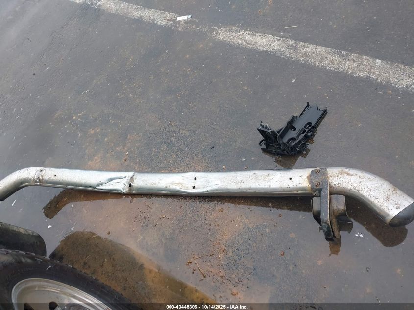 2003 Ford F-250 Lariat/Xl/Xlt VIN: 1FTNX21F93EA02269 Lot: 43448306