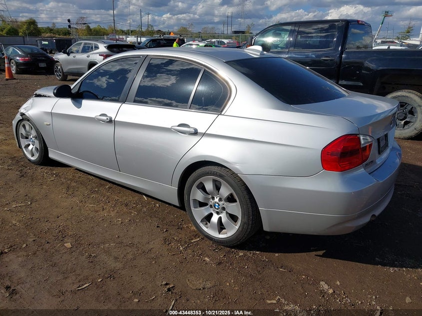 WBAVD53598A283726 2008 BMW 3ER photo no. 3