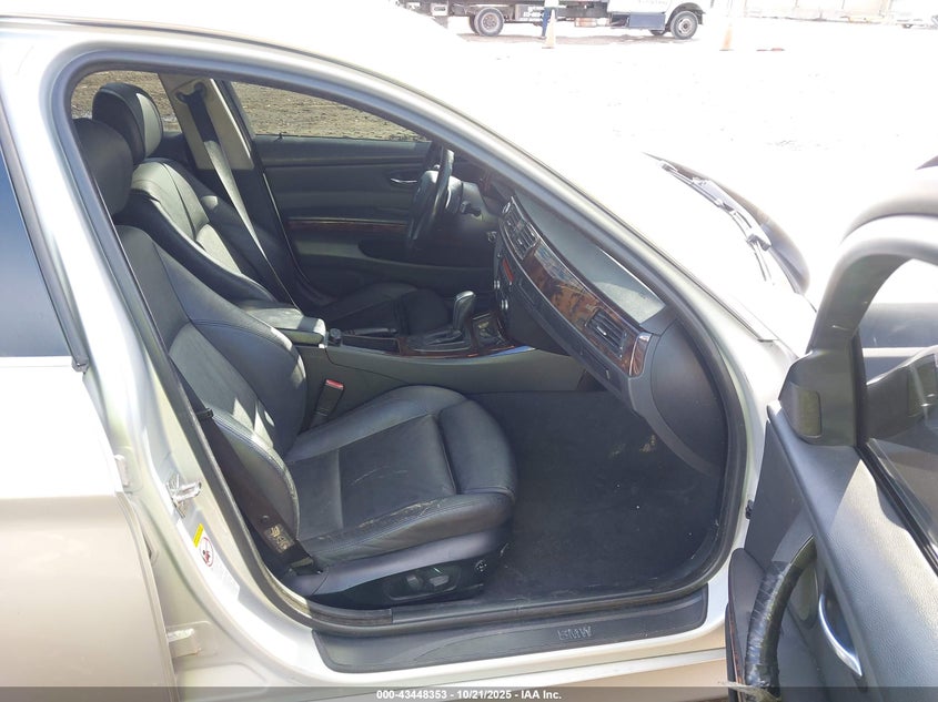 WBAVD53598A283726 2008 BMW 3ER photo no. 5