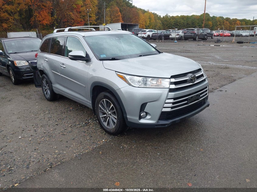 TOYOTA HIGHLANDER XLE