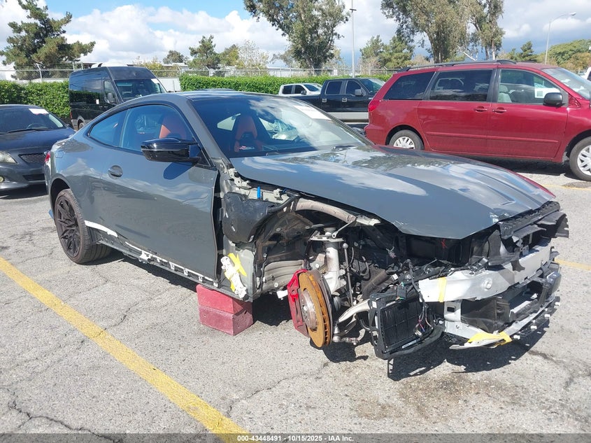 BMW M4 COMPETITION XDRIVE