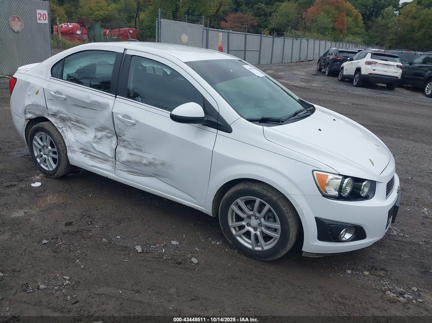 CHEVROLET SONIC LT AUTO