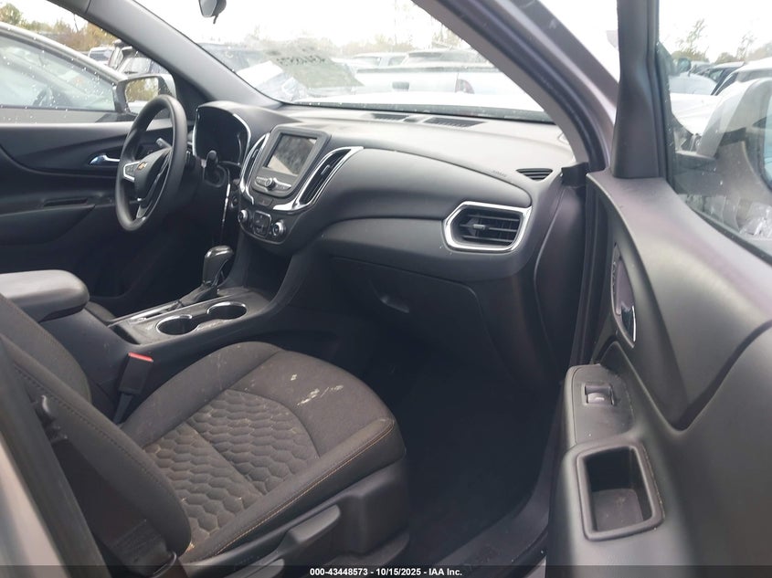 3GNAXKEV5KS590473 2019 CHEVROLET EQUINOX photo no. 5