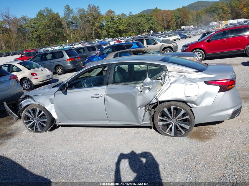 2022 NISSAN ALTIMA SR FWD 1N4BL4CV5NN351775