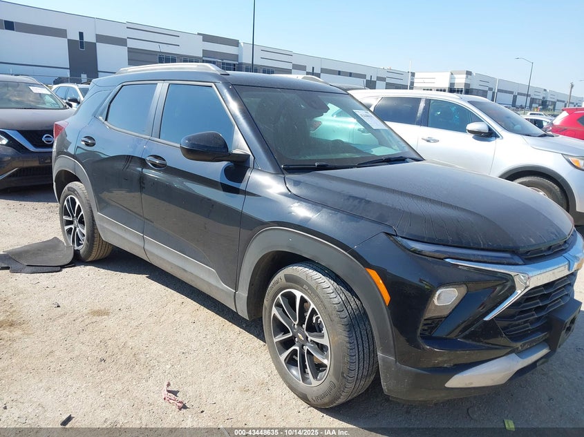 CHEVROLET TRAILBLAZER FWD LT