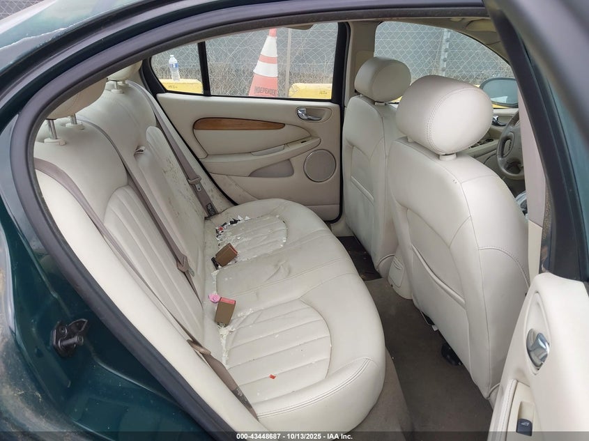 2002 Jaguar X-Type 2.5L VIN: SAJEA51D42XC85124 Lot: 43448687