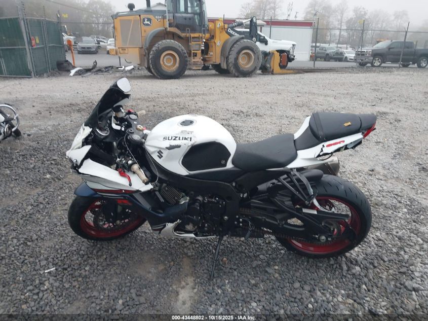 2025 Suzuki Gsx-R600 VIN: JS1GN7FA4S7101054 Lot: 43448802