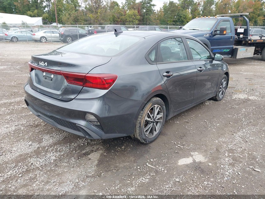 VIN 3KPF24AD3PE616631 2023 KIA FORTE LXS