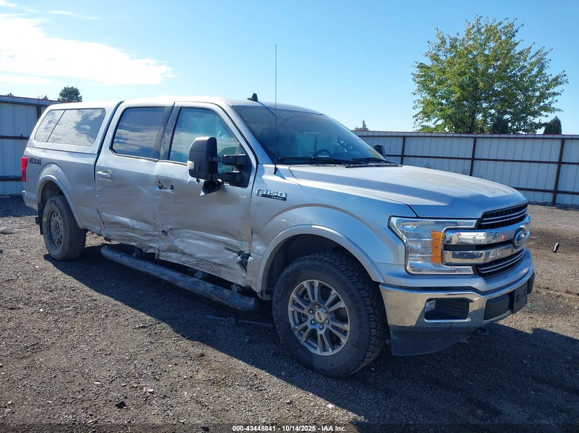 FORD F-150 LARIAT