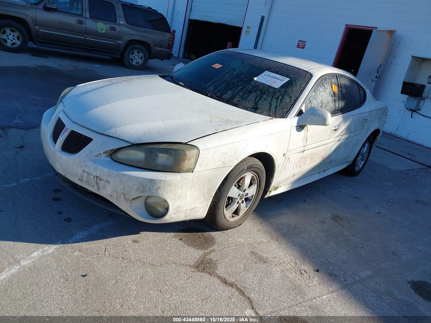 2G2WP552261108232 2006 PONTIAC GRAND PRIX photo no. 2