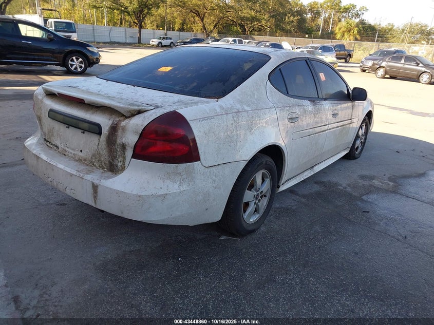 2G2WP552261108232 2006 PONTIAC GRAND PRIX photo no. 4