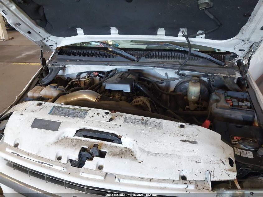 2000 Chevrolet Silverado 1500 Ls VIN: 2GCEC19T9Y1267749 Lot: 43448867