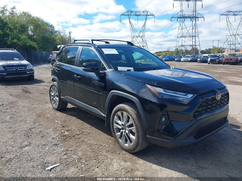 TOYOTA RAV4 XLE PREMIUM