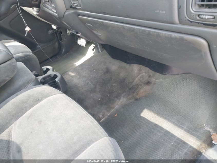 2004 Chevrolet Silverado 1500 Ls VIN: 1GCEC14V44Z156813 Lot: 43449189