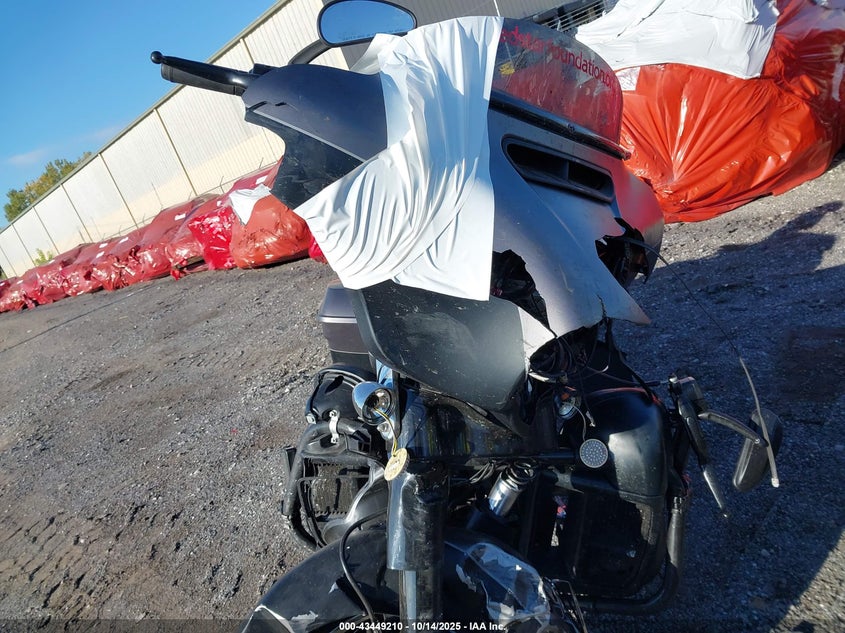 2017 HARLEY-DAVIDSON FLHTK ULTRA LIMITED 1HD1KED10HB603530