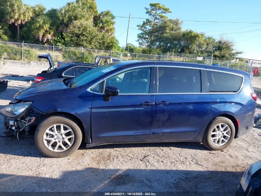 2017 Chrysler Pacifica Lx VIN: 2C4RC1CG7HR608564 Lot: 43449211