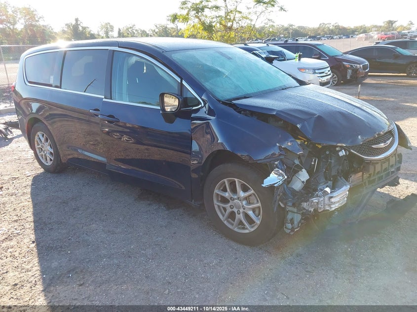 2017 CHRYSLER PACIFICA LX - 2C4RC1CG7HR608564