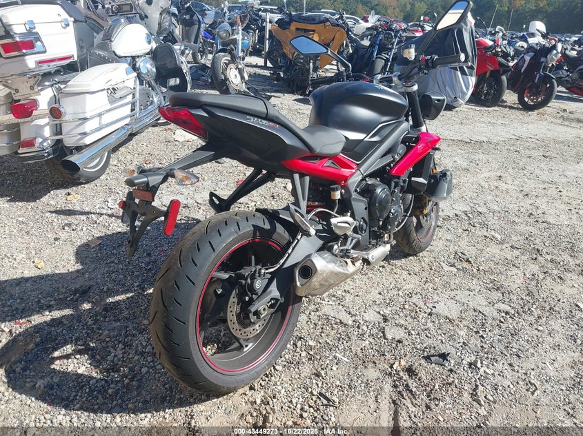 SMTL03NE3GT754202 2016   photo no. 4