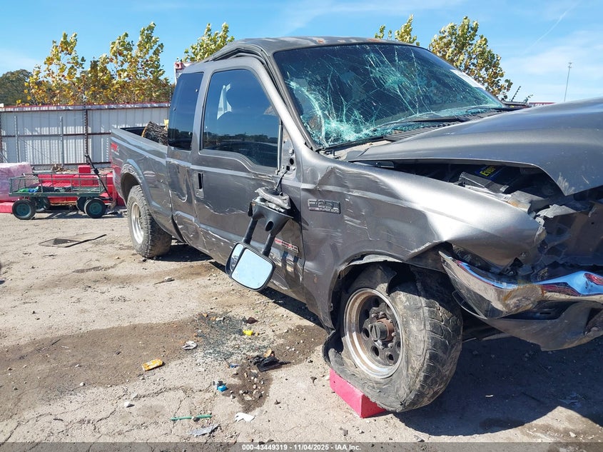 2004 Ford F-250 Lariat/Xl/Xlt VIN: 1FTNX21P94EB80239 Lot: 43449319