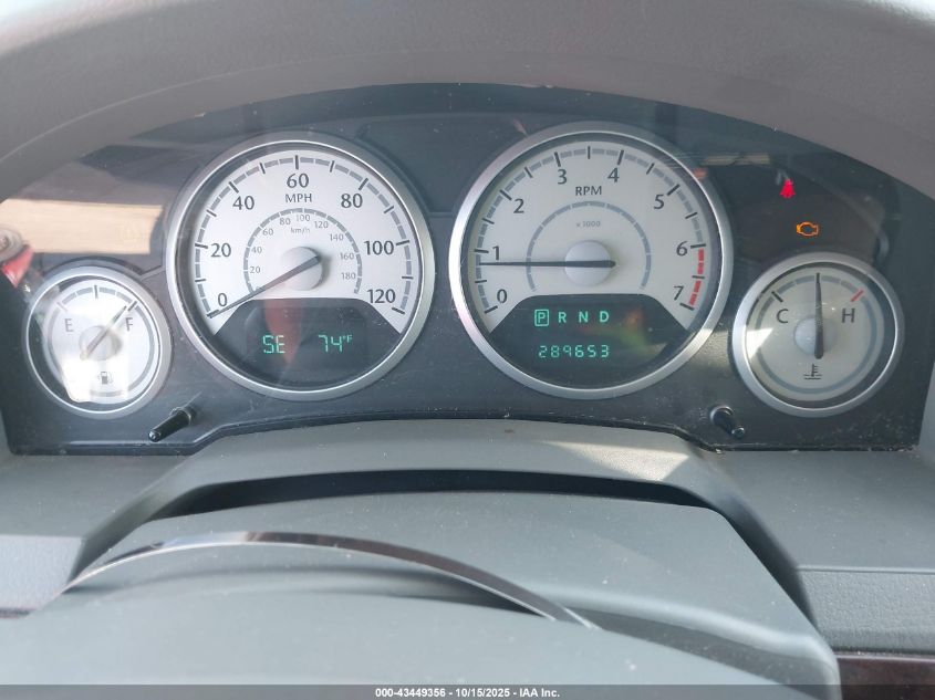 2010 Chrysler Town & Country Lx VIN: 2A4RR4DE8AR179738 Lot: 43449356