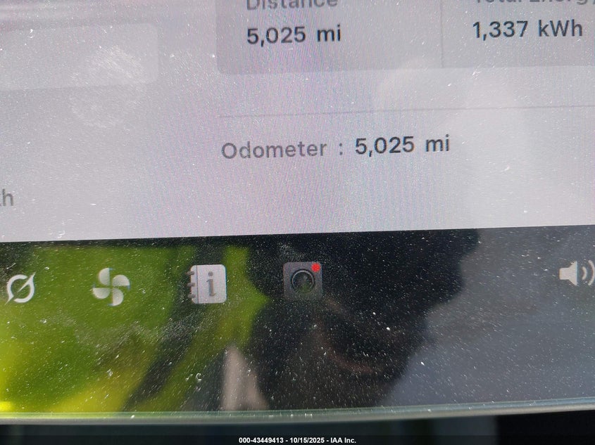 2025 Tesla Model Y Long Range Dual Motor Rear-Wheel Drive VIN: 7SAYGDED0SA355997 Lot: 43449413