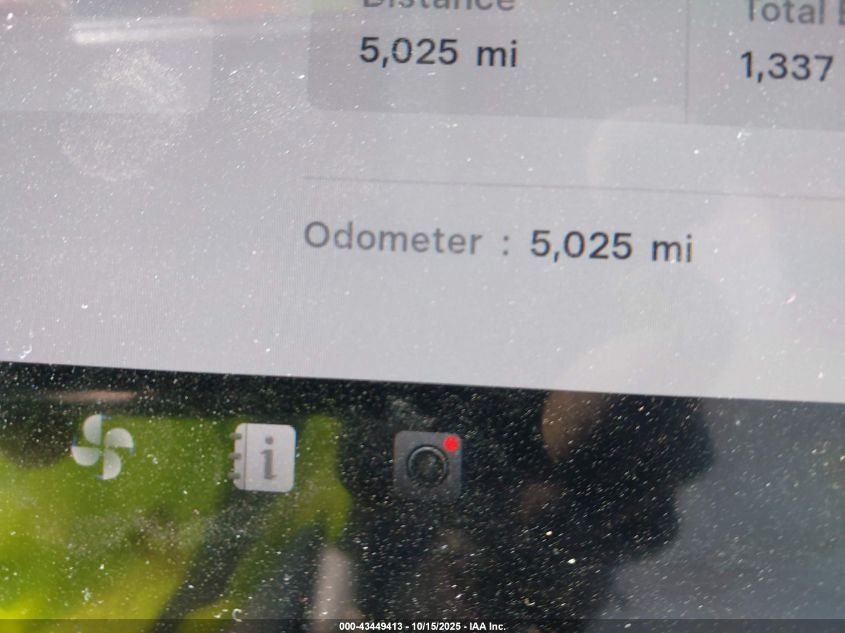 2025 Tesla Model Y Long Range Dual Motor Rear-Wheel Drive VIN: 7SAYGDED0SA355997 Lot: 43449413