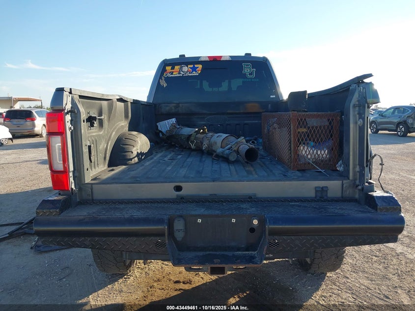 2022 Ford F-350 Lariat VIN: 1FT8W3BTXNEC10061 Lot: 43449461