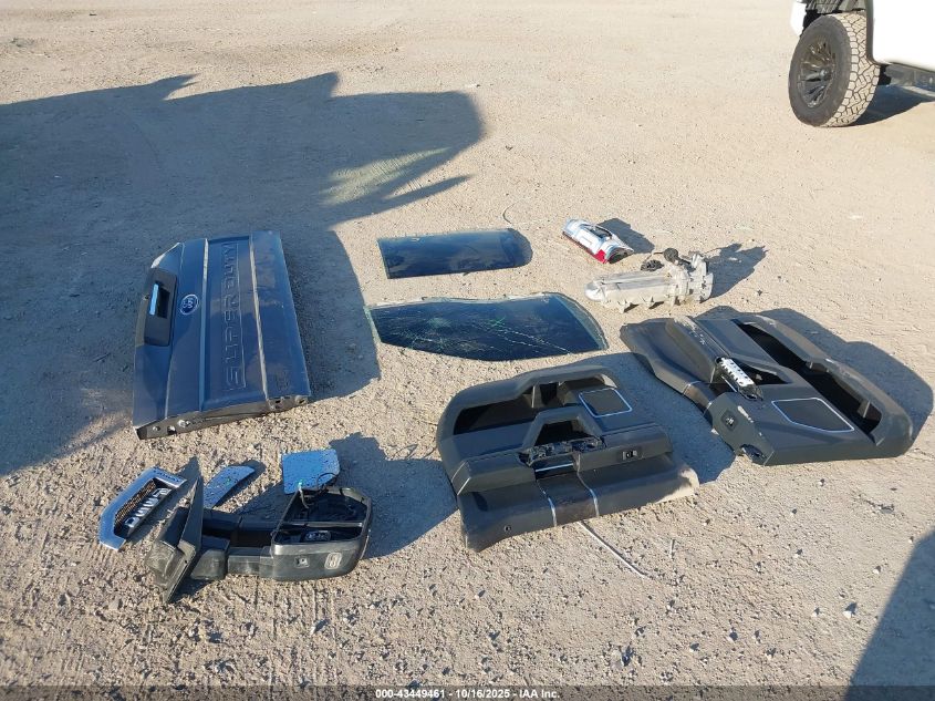 2022 Ford F-350 Lariat VIN: 1FT8W3BTXNEC10061 Lot: 43449461