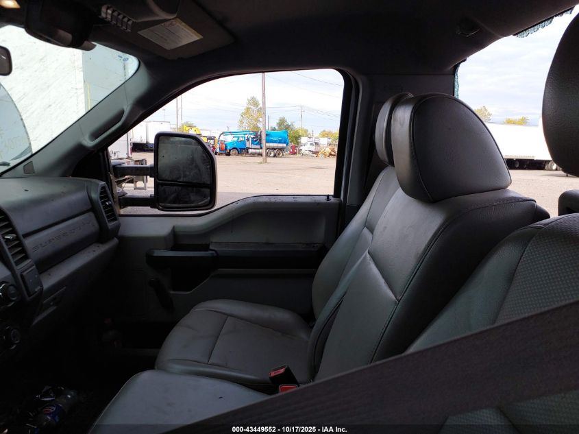 2017 Ford Super Duty F-550 Drw Xl VIN: 1FDUF5HY2HDA08043 Lot: 43449552