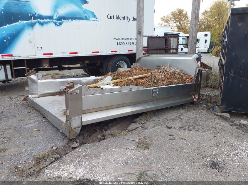 2017 Ford Super Duty F-550 Drw Xl VIN: 1FDUF5HY2HDA08043 Lot: 43449552