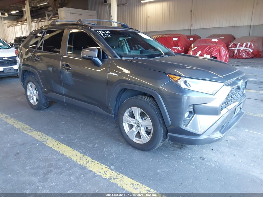TOYOTA RAV4 HYBRID XLE