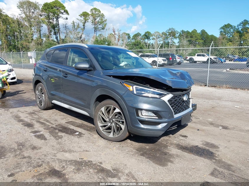 HYUNDAI TUCSON SPORT