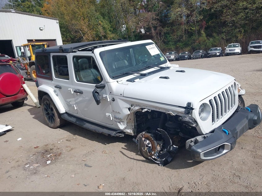 JEEP WRANGLER UNLIMITED SAHARA 4X4