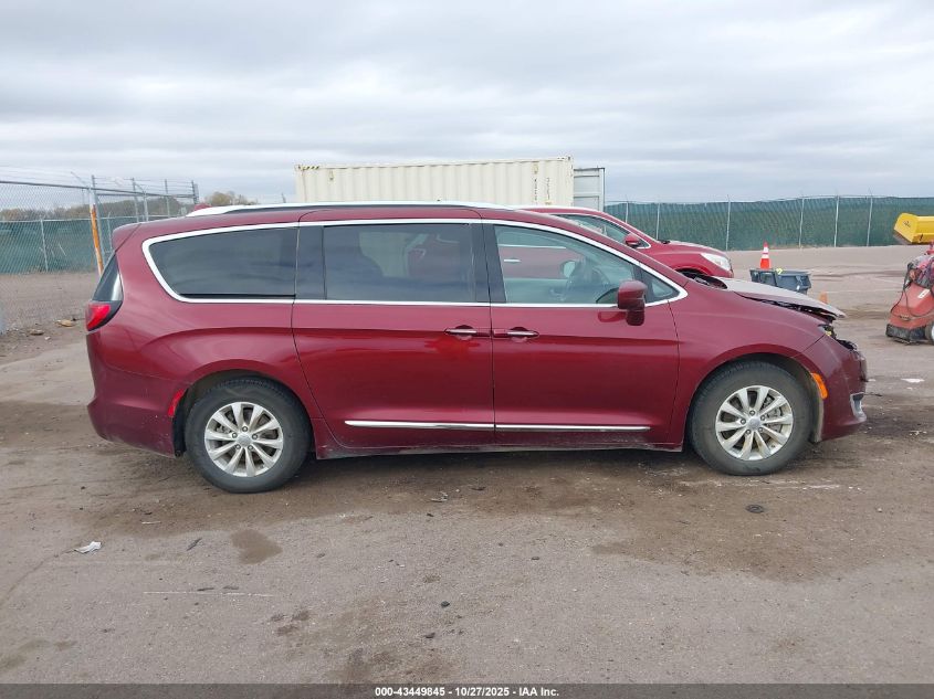 2019 Chrysler Pacifica Touring L VIN: 2C4RC1BG1KR527519 Lot: 43449845