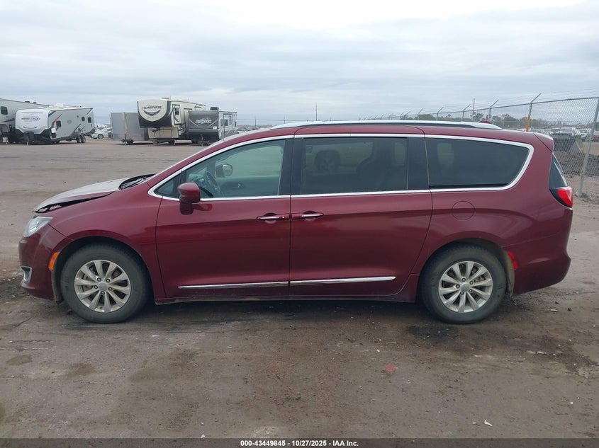 2019 Chrysler Pacifica Touring L VIN: 2C4RC1BG1KR527519 Lot: 43449845