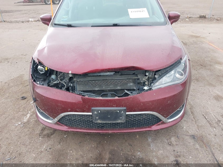 2019 Chrysler Pacifica Touring L VIN: 2C4RC1BG1KR527519 Lot: 43449845