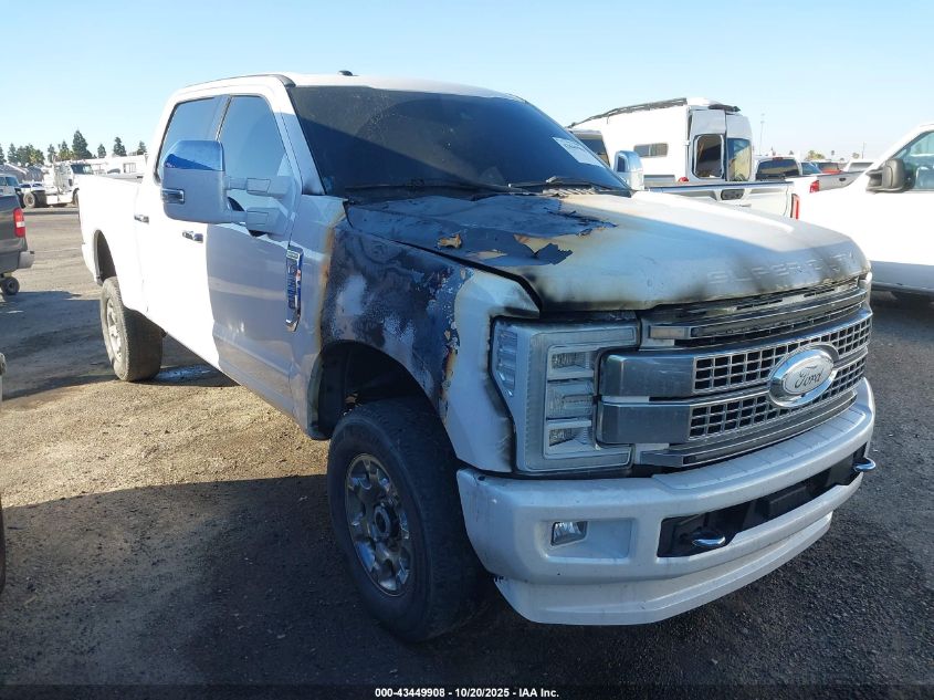 FORD F-250 PLATINUM