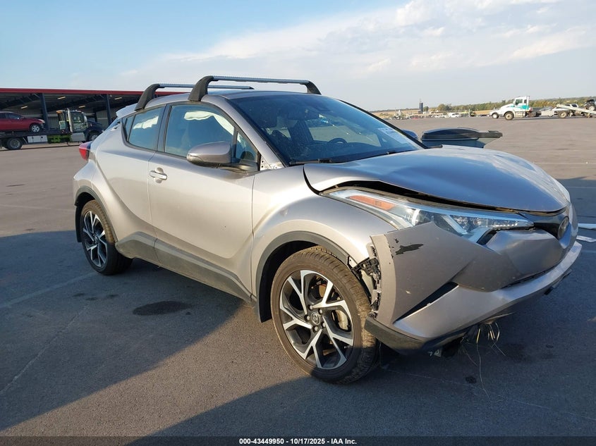 TOYOTA C-HR XLE PREMIUM