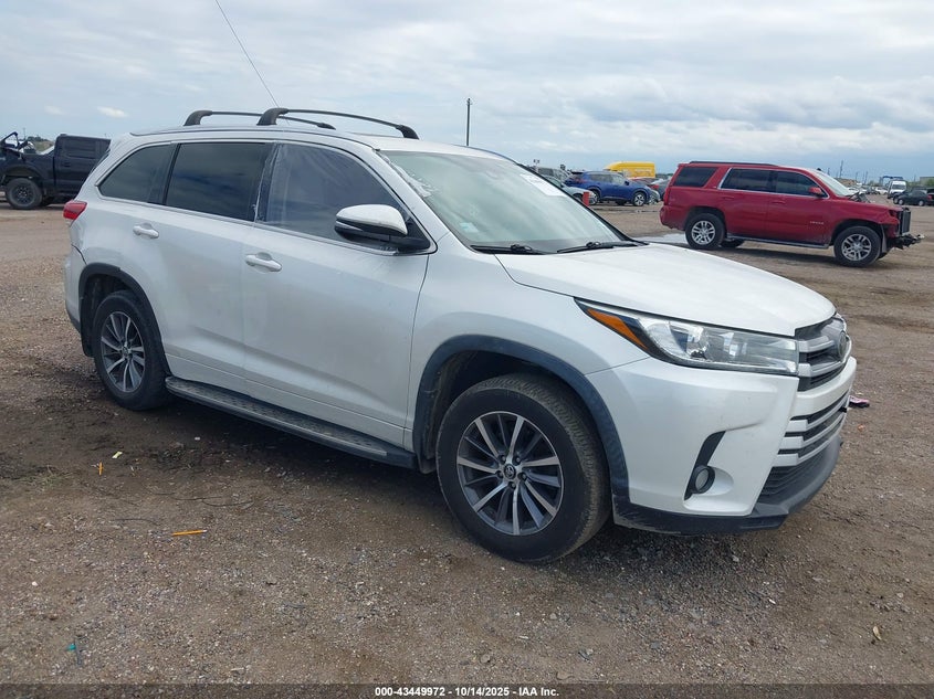 TOYOTA HIGHLANDER XLE