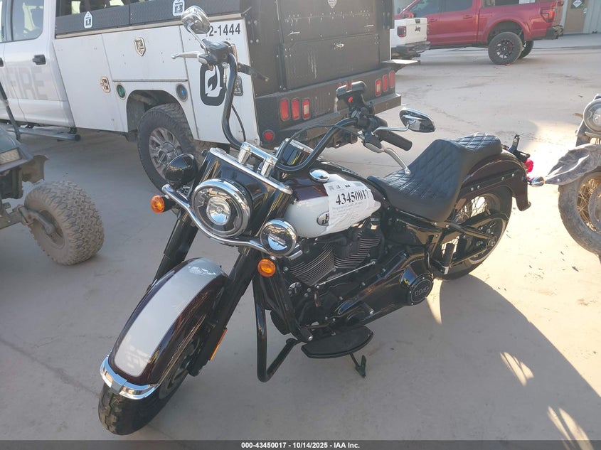 2021 HARLEY-DAVIDSON FLHCS 1HD1YBK12MB036036