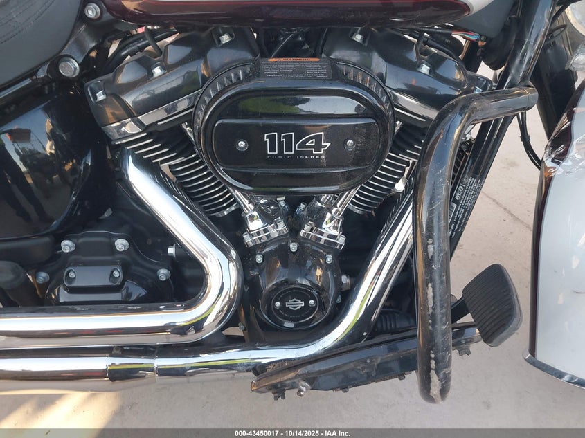 2021 HARLEY-DAVIDSON FLHCS 1HD1YBK12MB036036