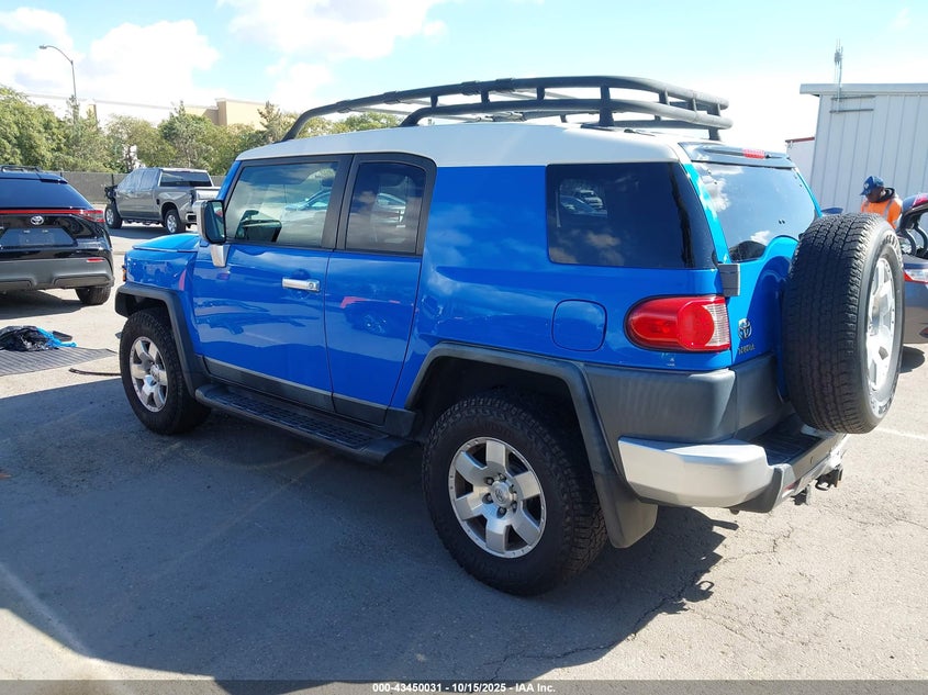 JTEBU11F170089069 2007 TOYOTA FJ CRUISER photo no. 3