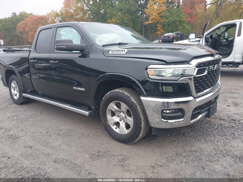 RAM 1500 BIG HORN CREW CAB 4X4 6 4 BOX