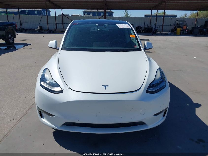 2022 Tesla Model Y Long Range Dual Motor All-Wheel Drive VIN: 7SAYGDEE2NF356956 Lot: 43450069