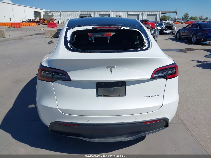 2022 Tesla Model Y Long Range Dual Motor All-Wheel Drive VIN: 7SAYGDEE2NF356956 Lot: 43450069