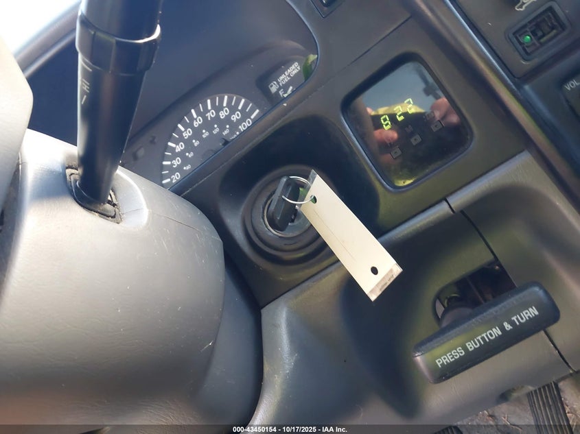 4TASM92N5XZ568787 1999 TOYOTA TACOMA photo no. 11
