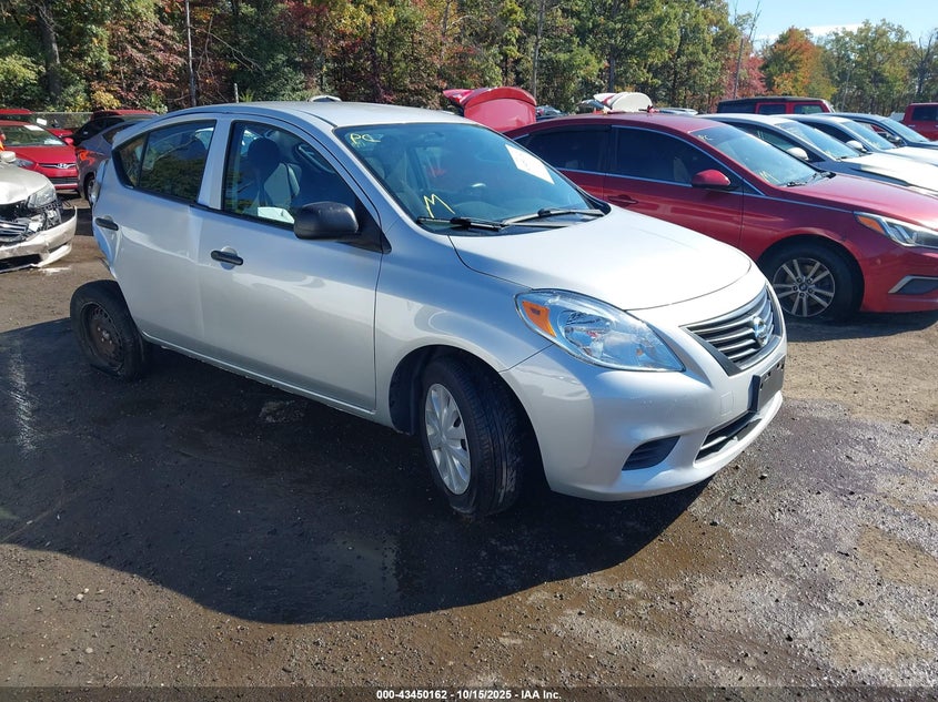 NISSAN VERSA S