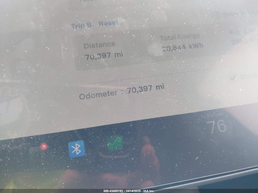 2023 Tesla Model Y Awd/Long Range Dual Motor All-Wheel Drive VIN: 7SAYGDEE5PF686237 Lot: 43450192