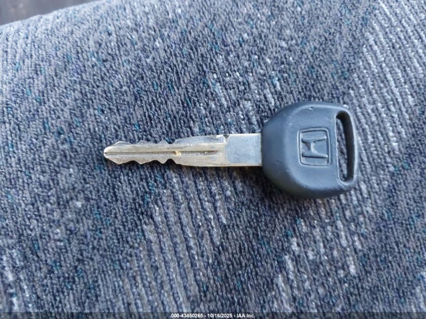 1999 Honda Cr-V Lx VIN: JHLRD1849XC008134 Lot: 43450265